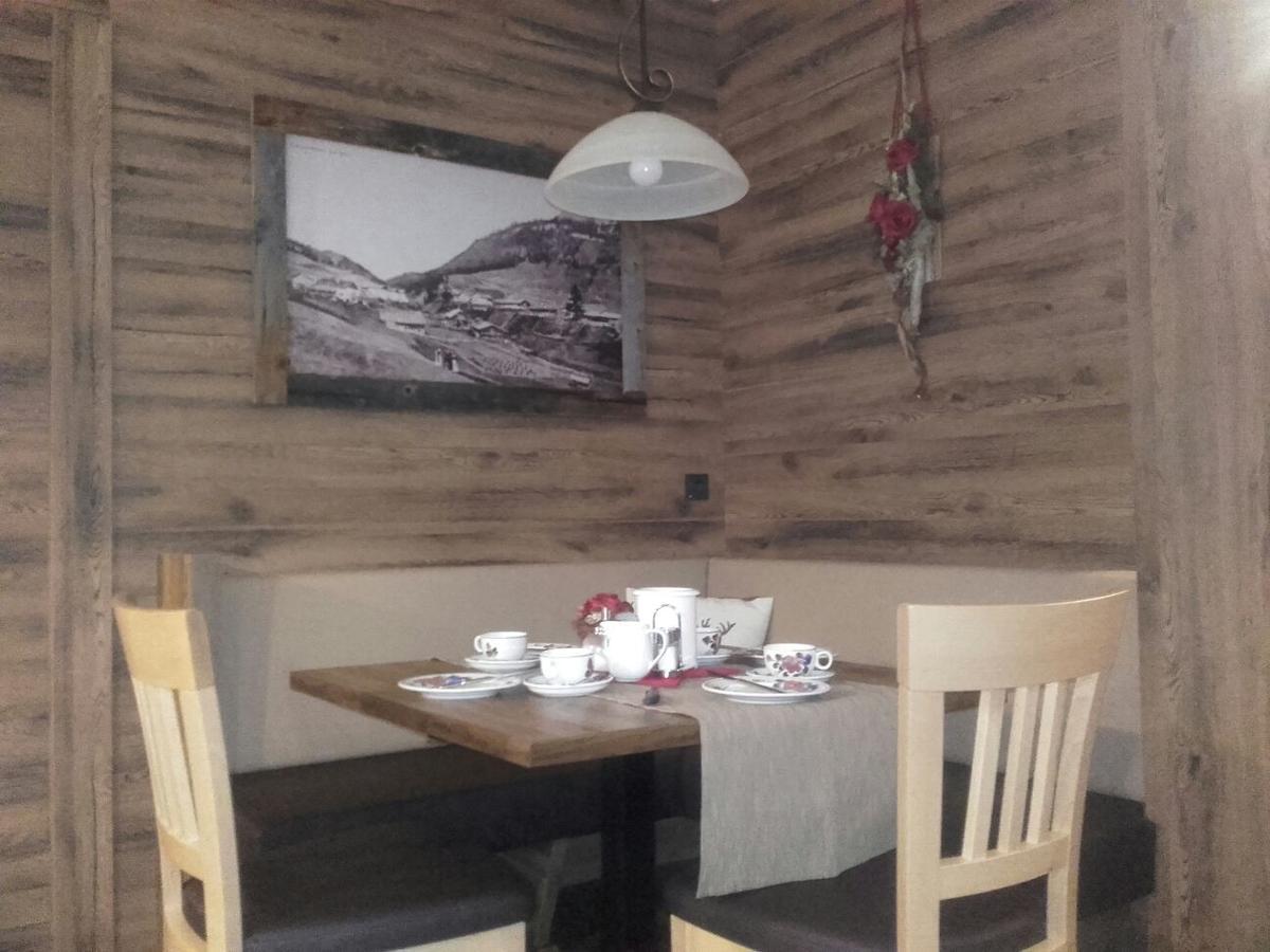 Gaestehaus Alpenblick Berwang Buitenkant foto